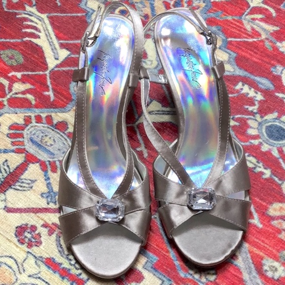 JACQUELINE FERRAR ‘Encore’ Taupe Satin Crystal Embellished Slingback Heels - Picture 2 of 9